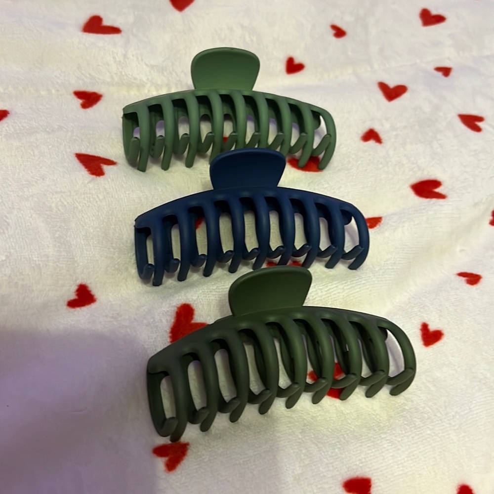 Claw clips